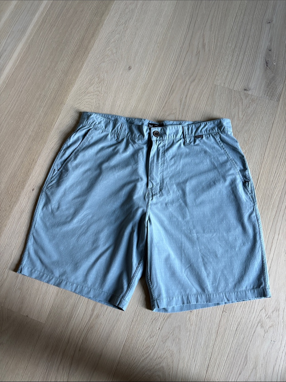 Hurley Men's Pale Blue Flat-Front Casual Shorts